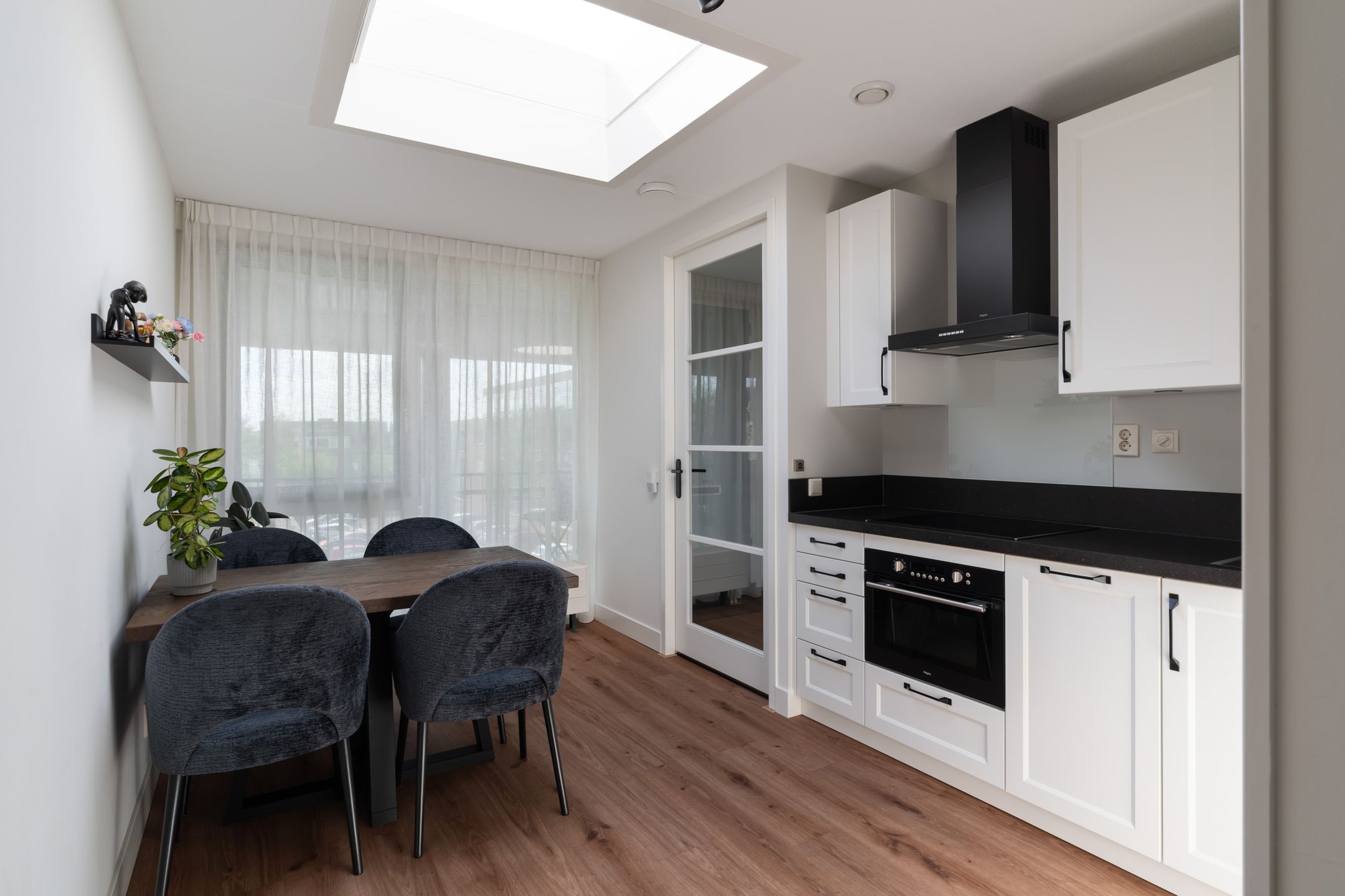 Foto 15 van Muiderstraat 72