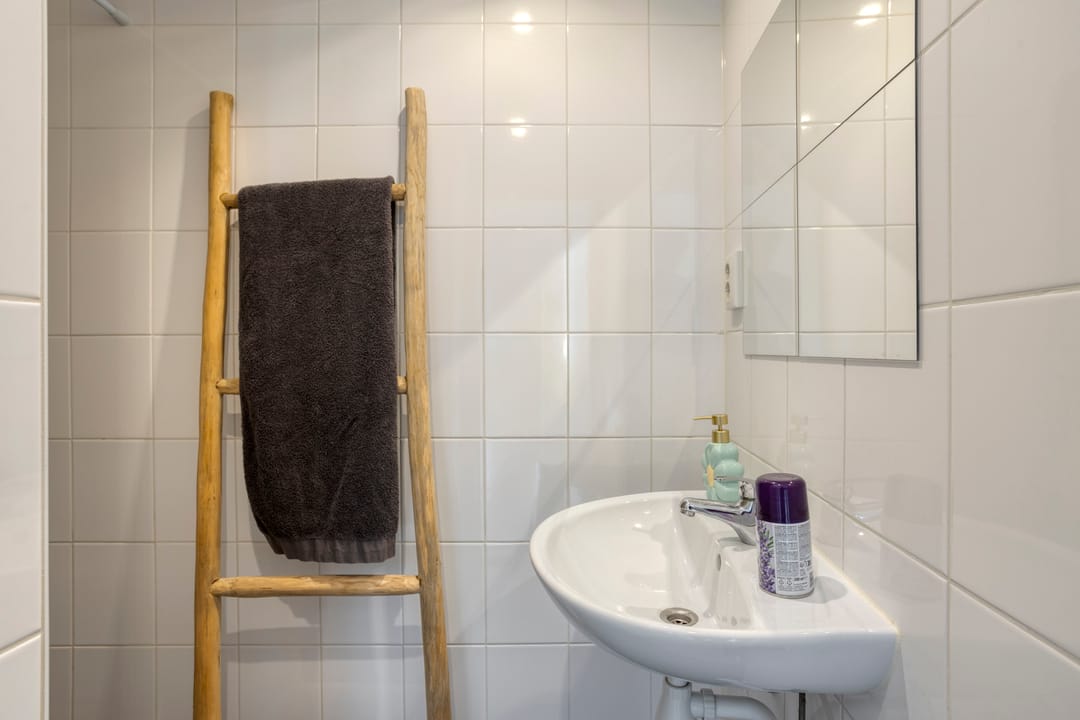 Photo 11 of Bredaseweg 36-A