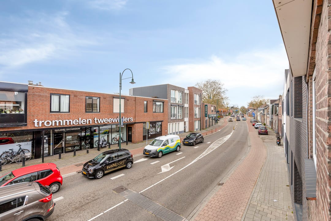 Photo 23 of Bredaseweg 36-A