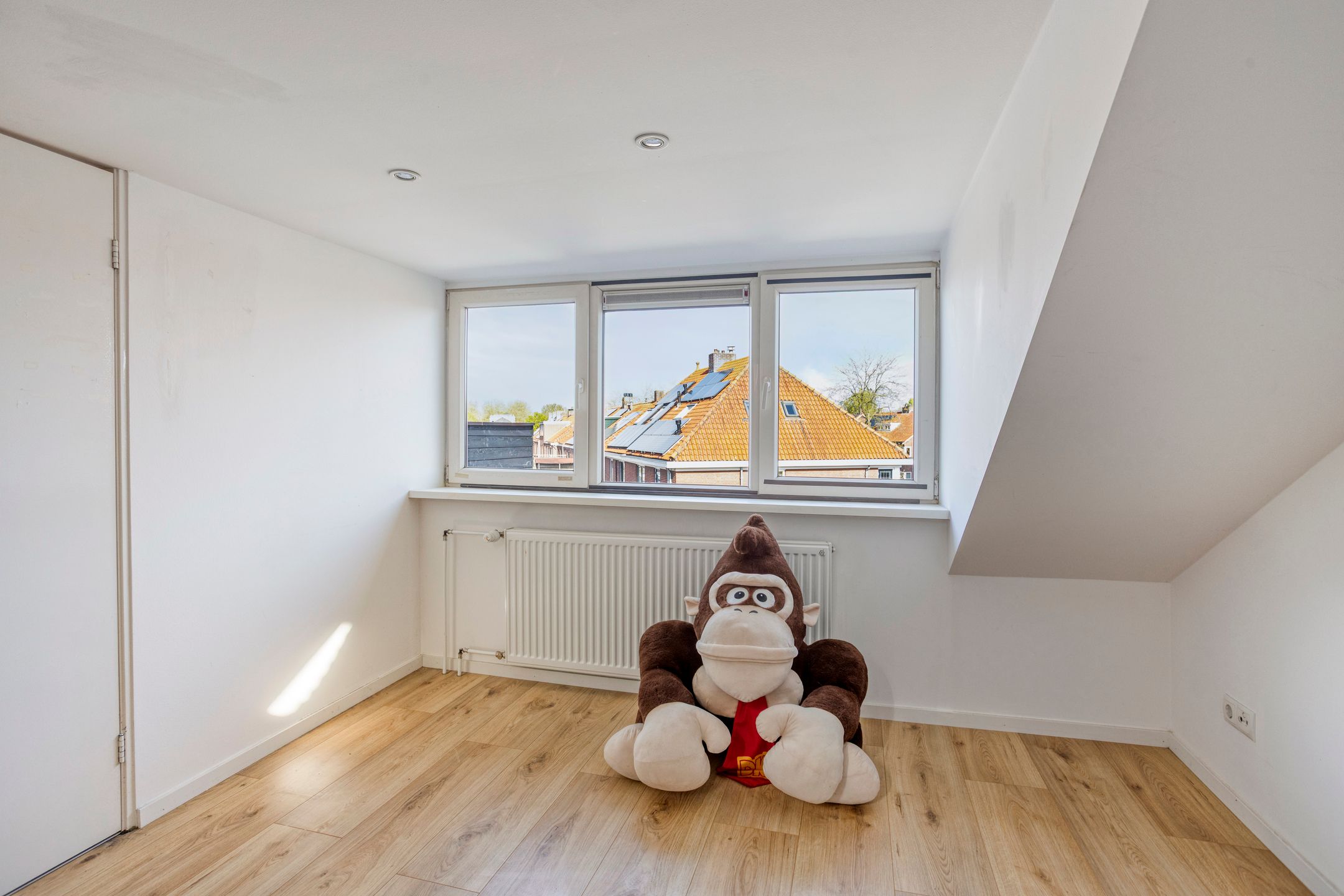 Photo 15 of Bredaseweg 36-A