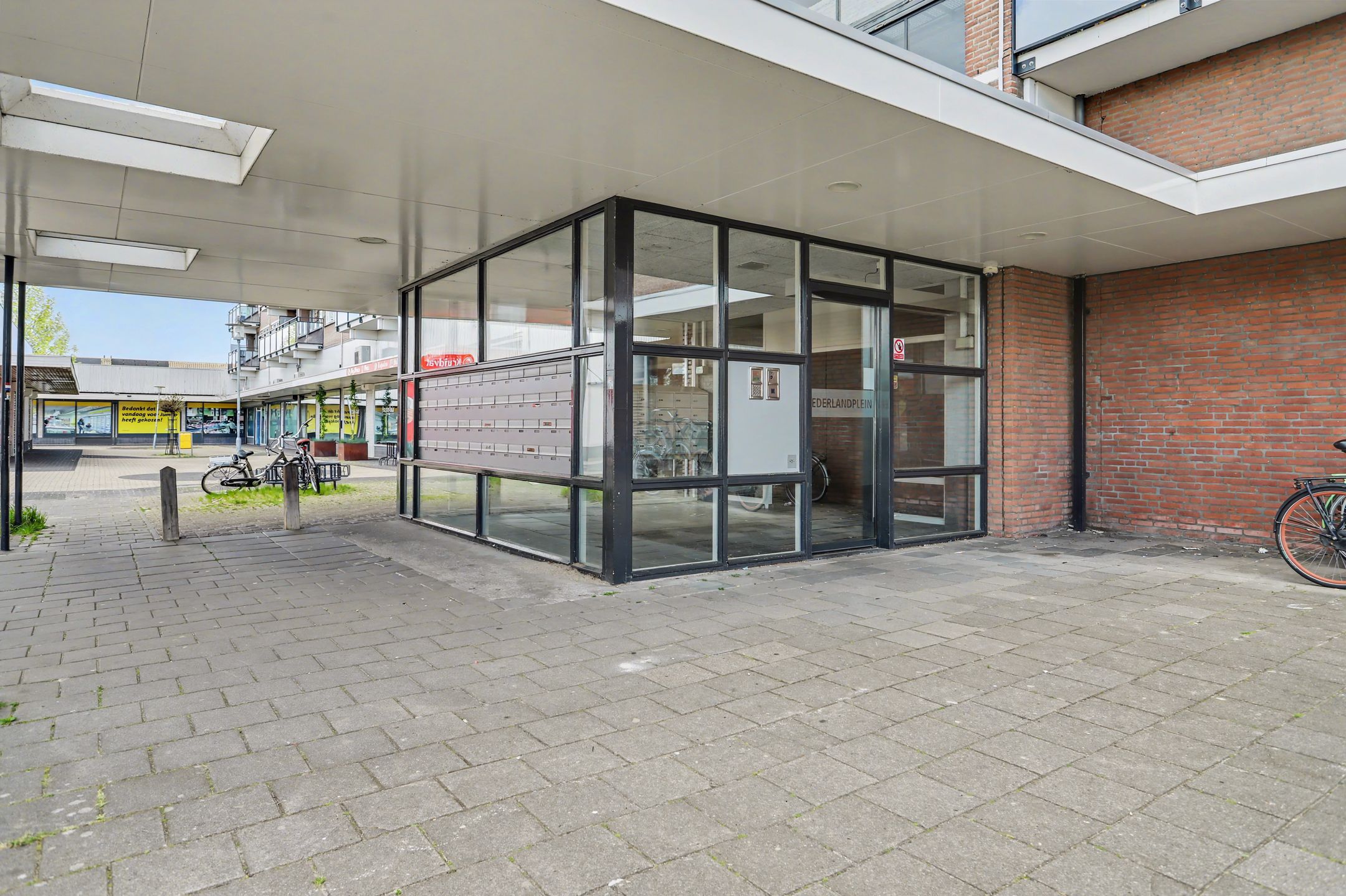 Photo 6 of Nederlandplein 87