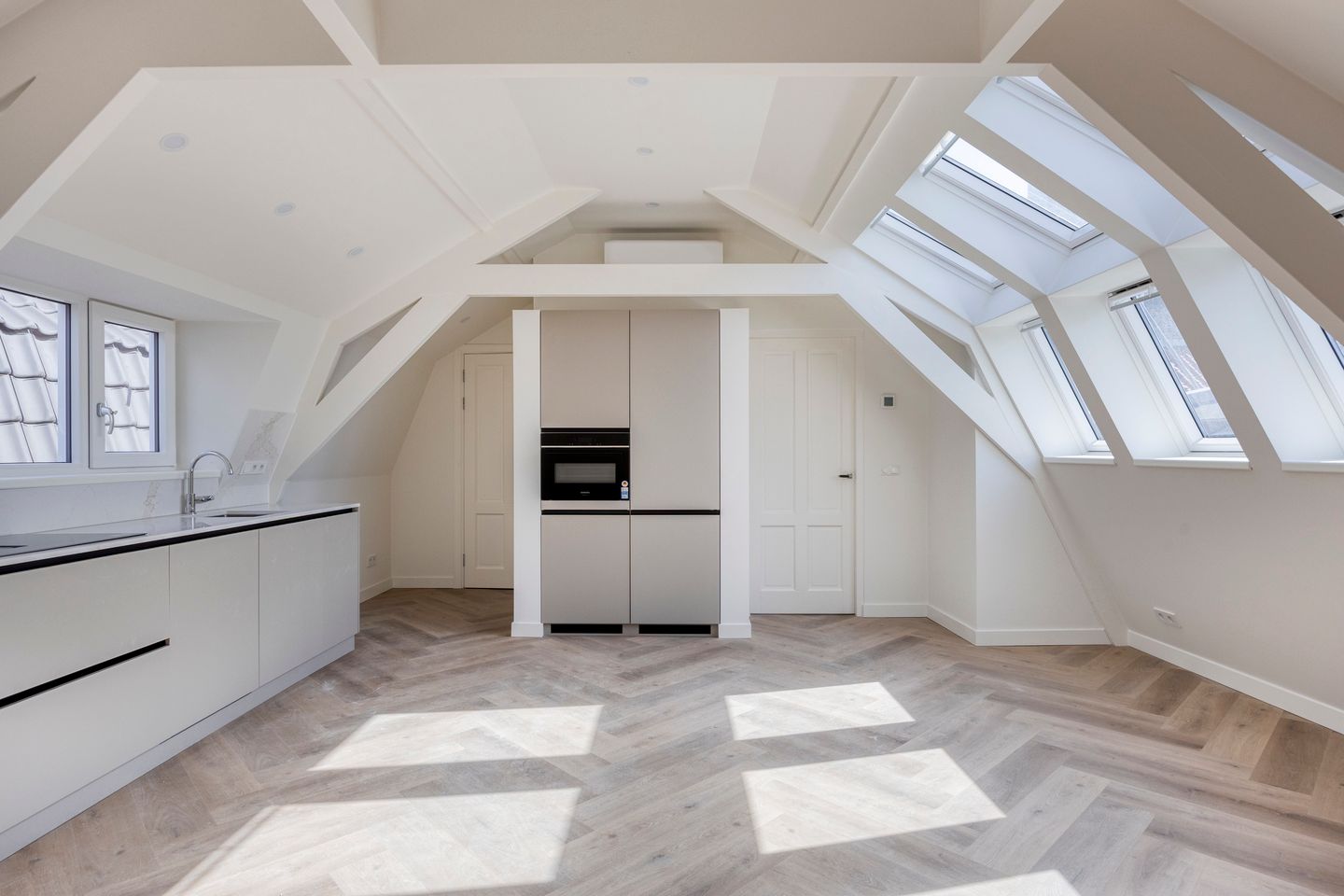 Foto 5 van Schoutenstraat 17-C