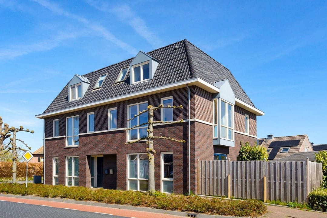 Foto 1 van Mgr Bekkersstraat 1-A