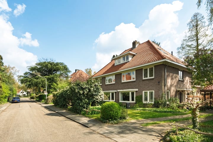 Photo 2 of Ericalaan 2