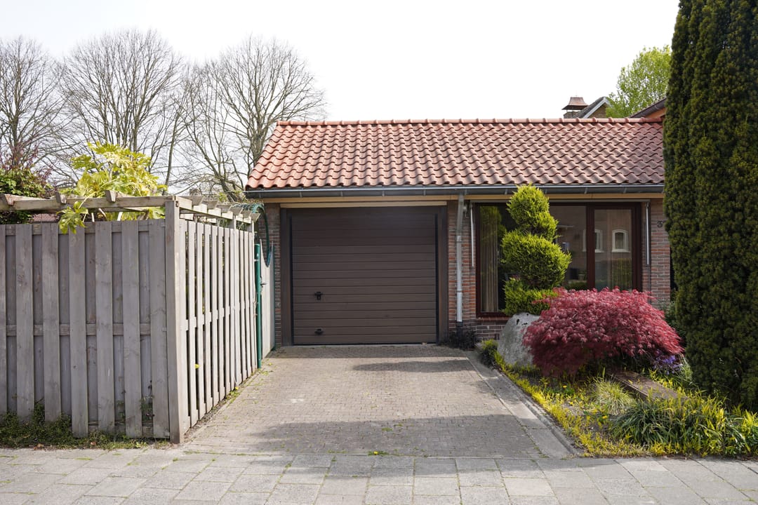 Foto 43 van Burgemeester H.A. Callenfelsstraat 37