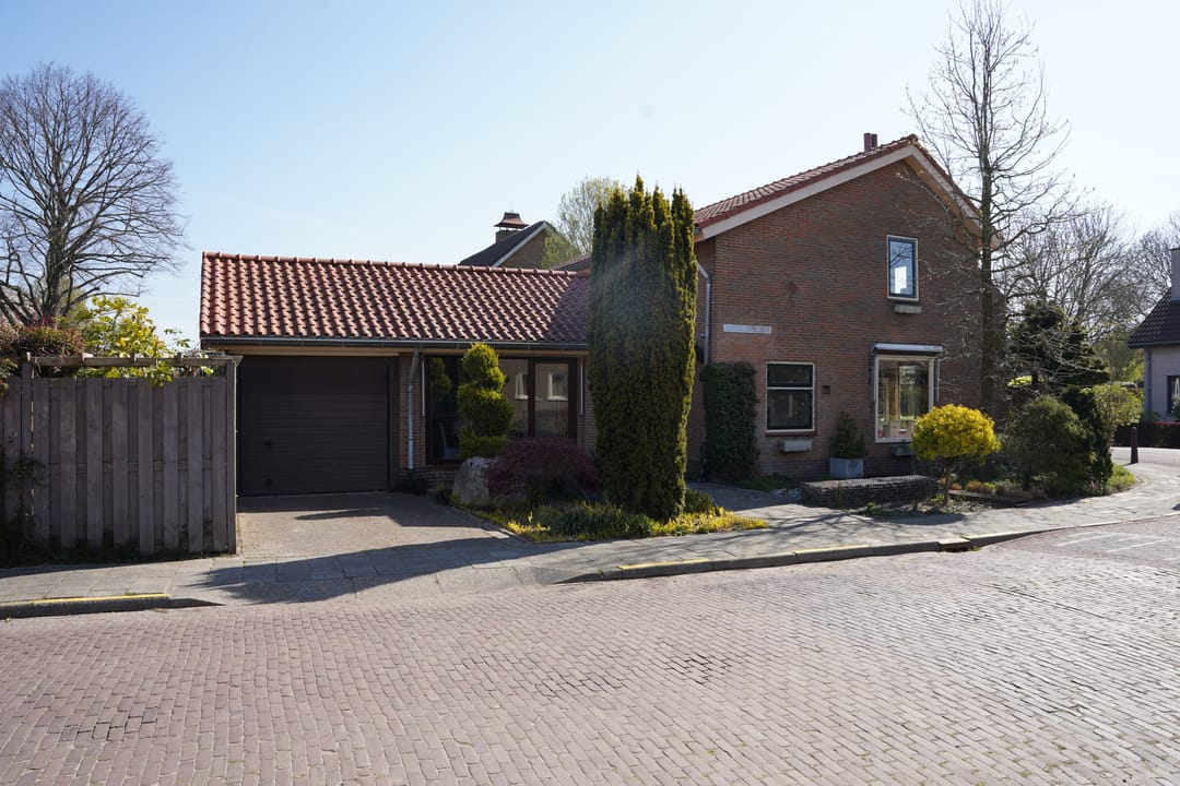 Foto 41 van Burgemeester H.A. Callenfelsstraat 37