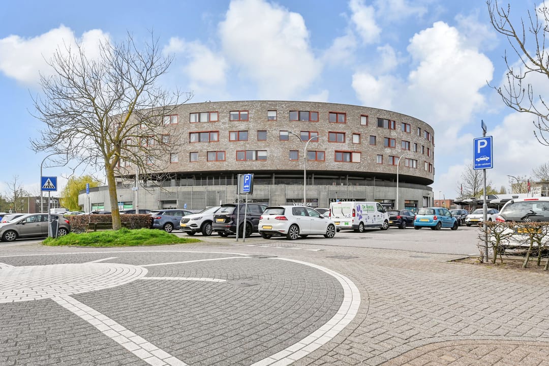 Foto 1 van Gouden Rijderplein 44