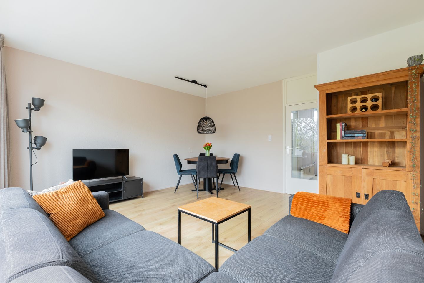 Foto 14 van Bilderdijklaan 87