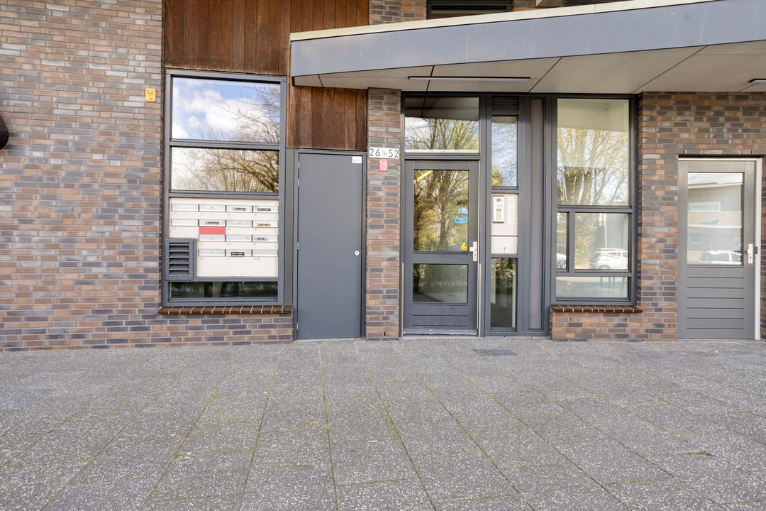 Foto 2 van Maarten Harpertsz. Trompweg 28