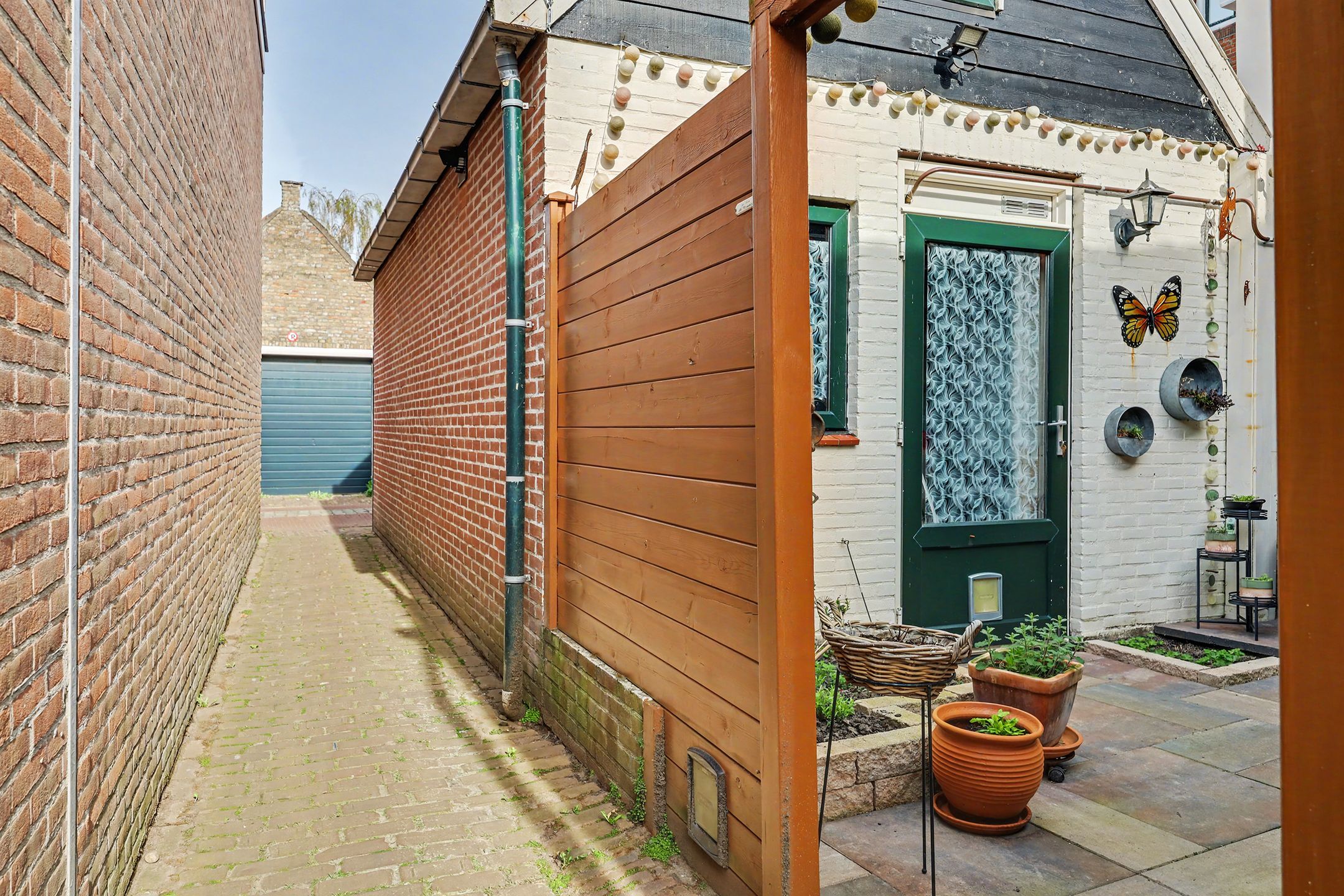 Photo 24 of Sint Domusstraat 96