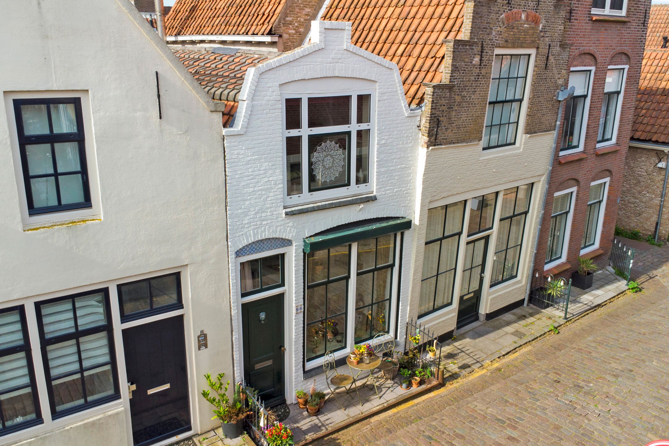 Photo 33 of Sint Domusstraat 96