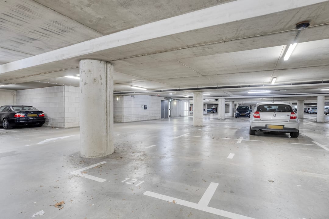 Foto 17 van Maarten Harpertsz. Trompweg 28