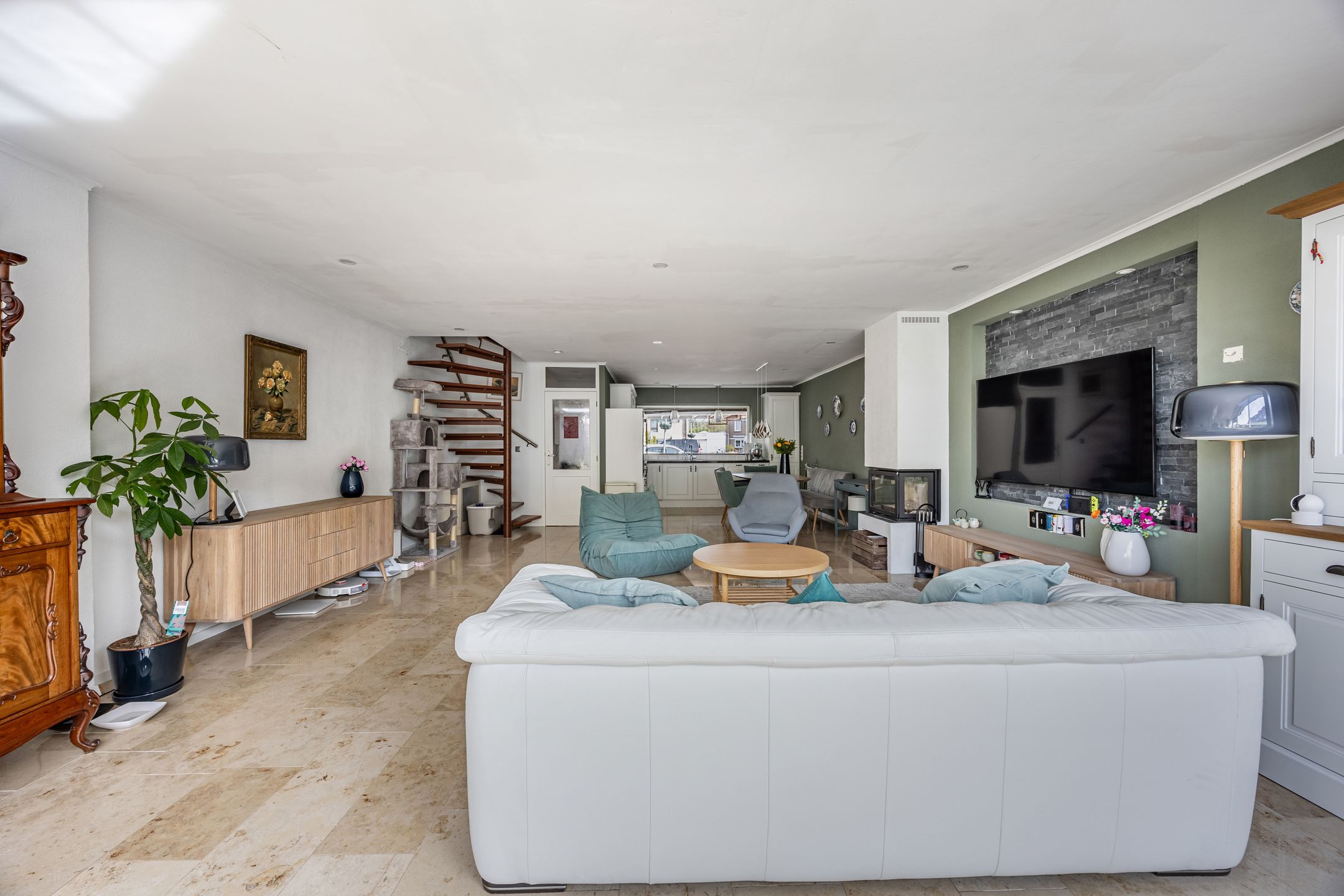 Foto 15 van Karveel 04 27