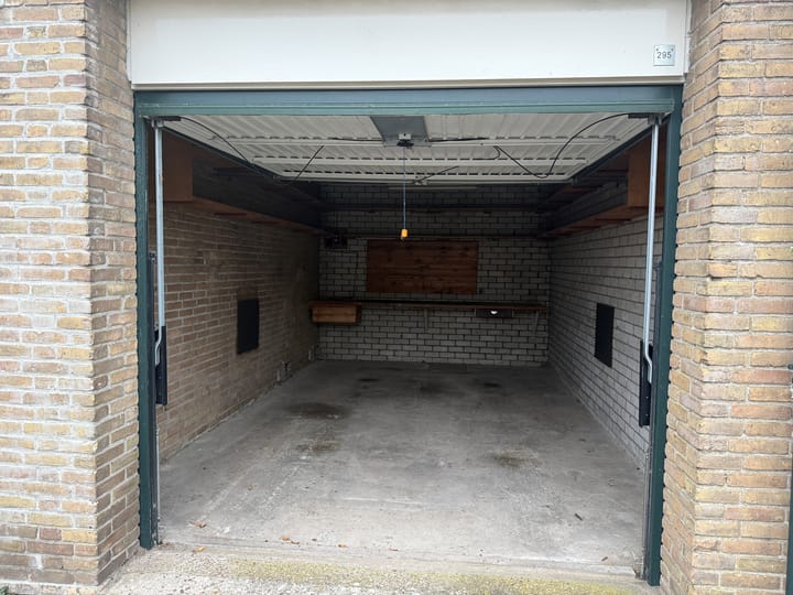 Photo 3 of Mozartstraat 295