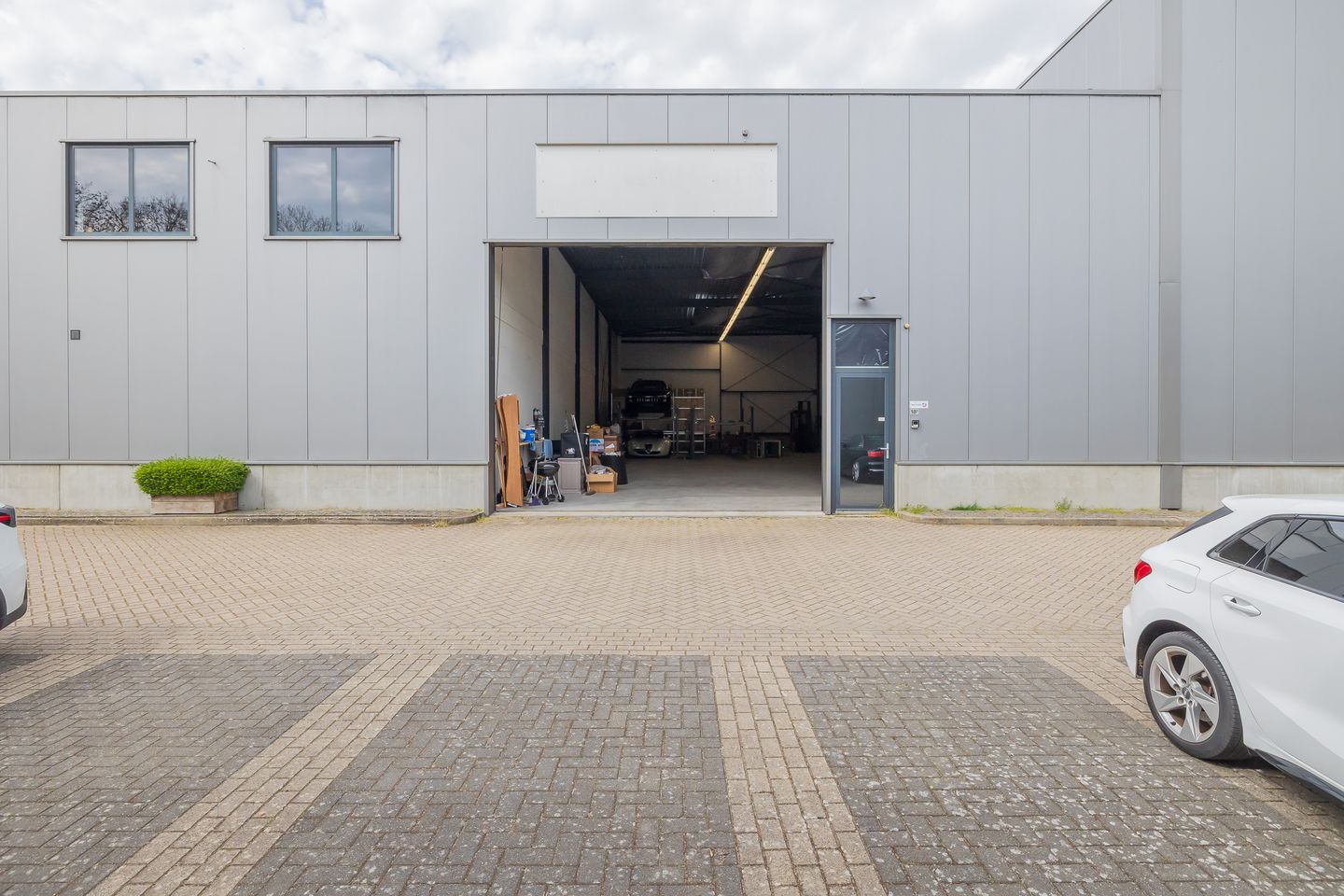 Bekijk foto 2 van Industriekade 18-d