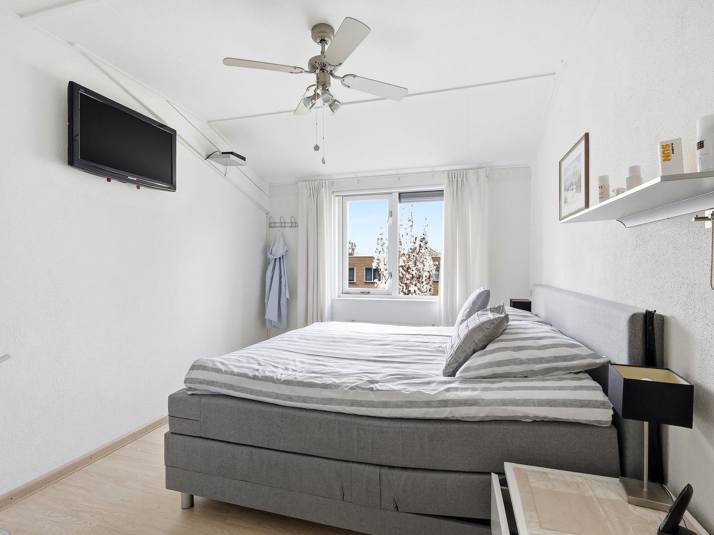 Photo 14 of Anna de Waallaan 45