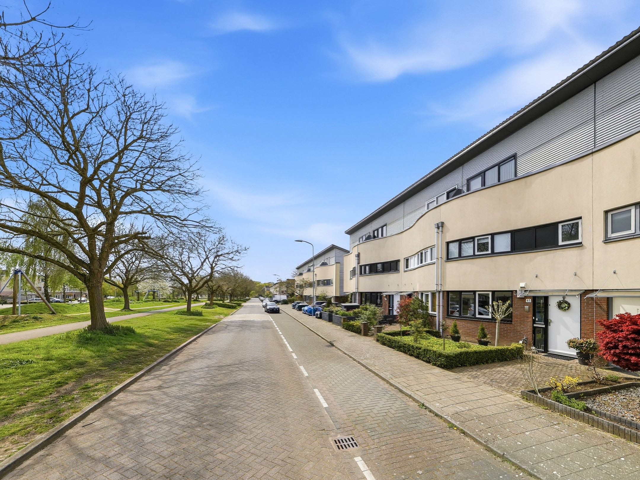 Photo 33 of Anna de Waallaan 45