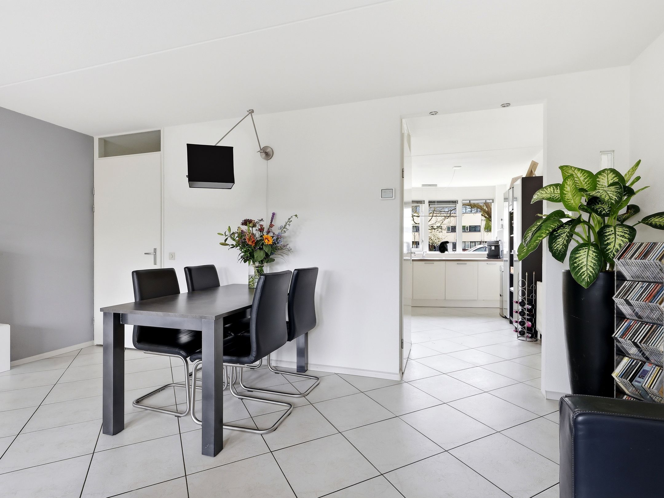 Photo 6 of Anna de Waallaan 45