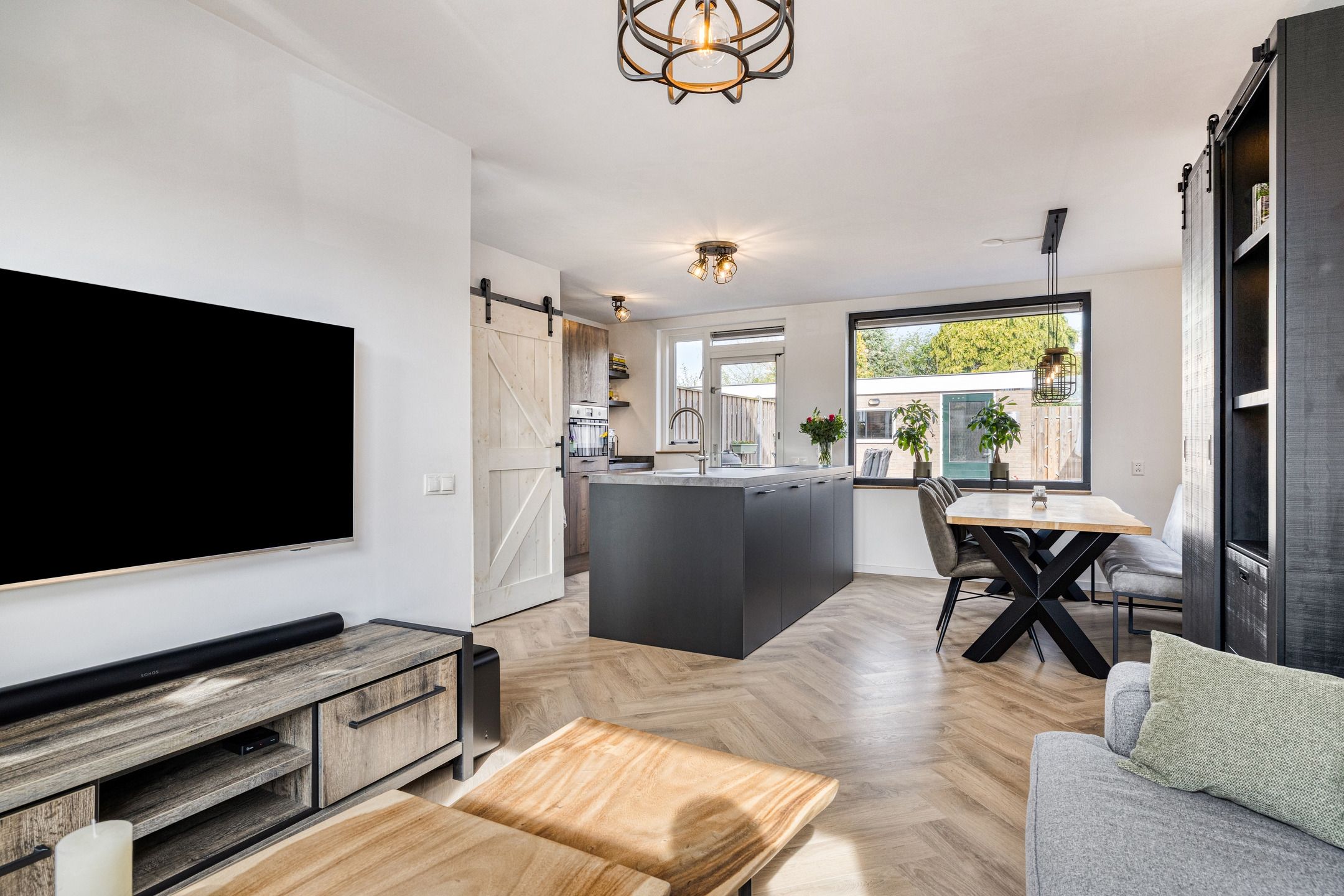 Foto 9 van Wit Kruis 19