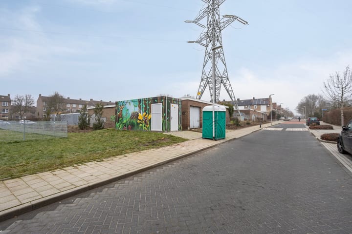 Photo 2 of Houtmanstraat 11