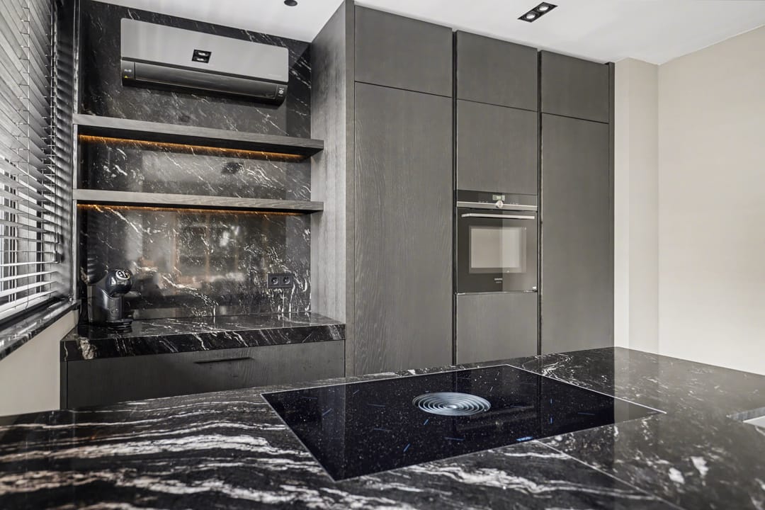 Foto 16 van Houweningestraat 56