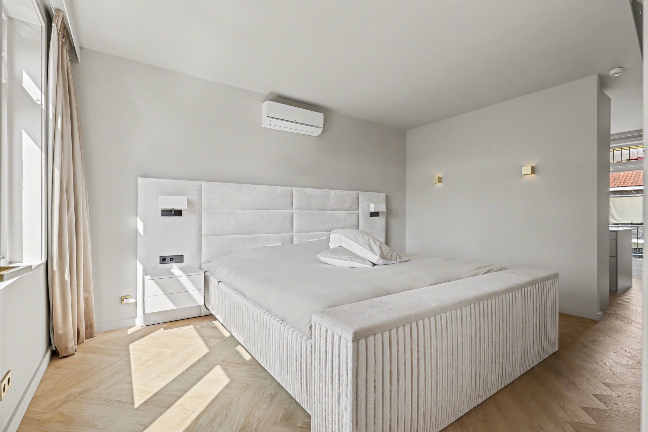 Foto 24 van Houweningestraat 56