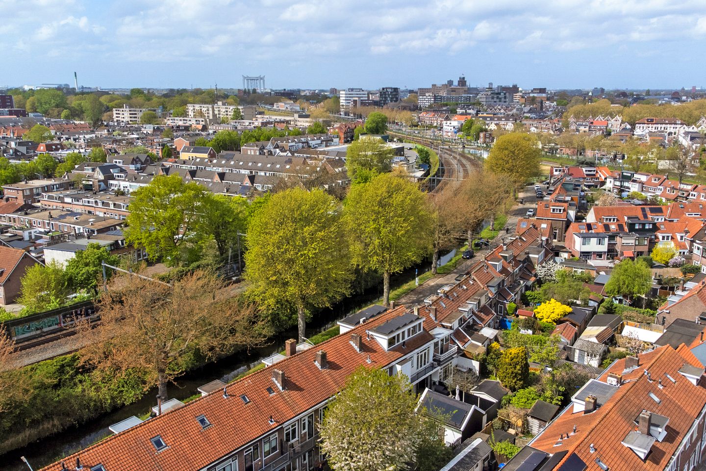 Foto 59 van Houweningestraat 56