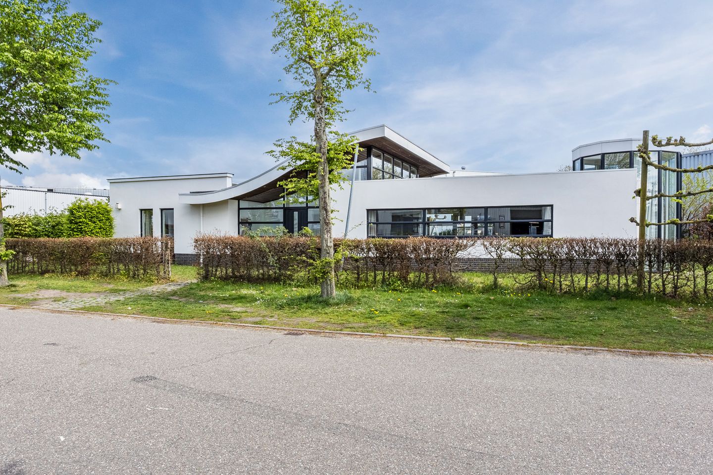 Bekijk foto 2 van Westwijk 6