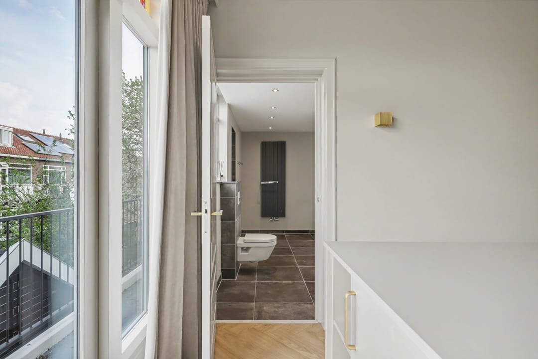 Foto 31 van Houweningestraat 56