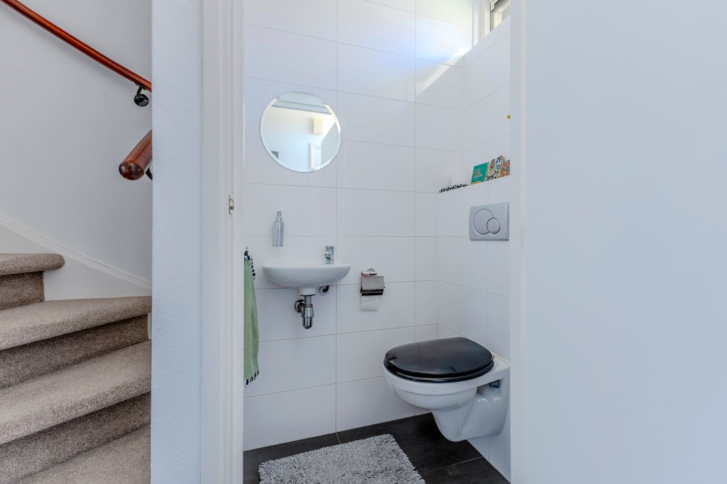 Spacious corner house with deep garden and free view in Heiloo — 10