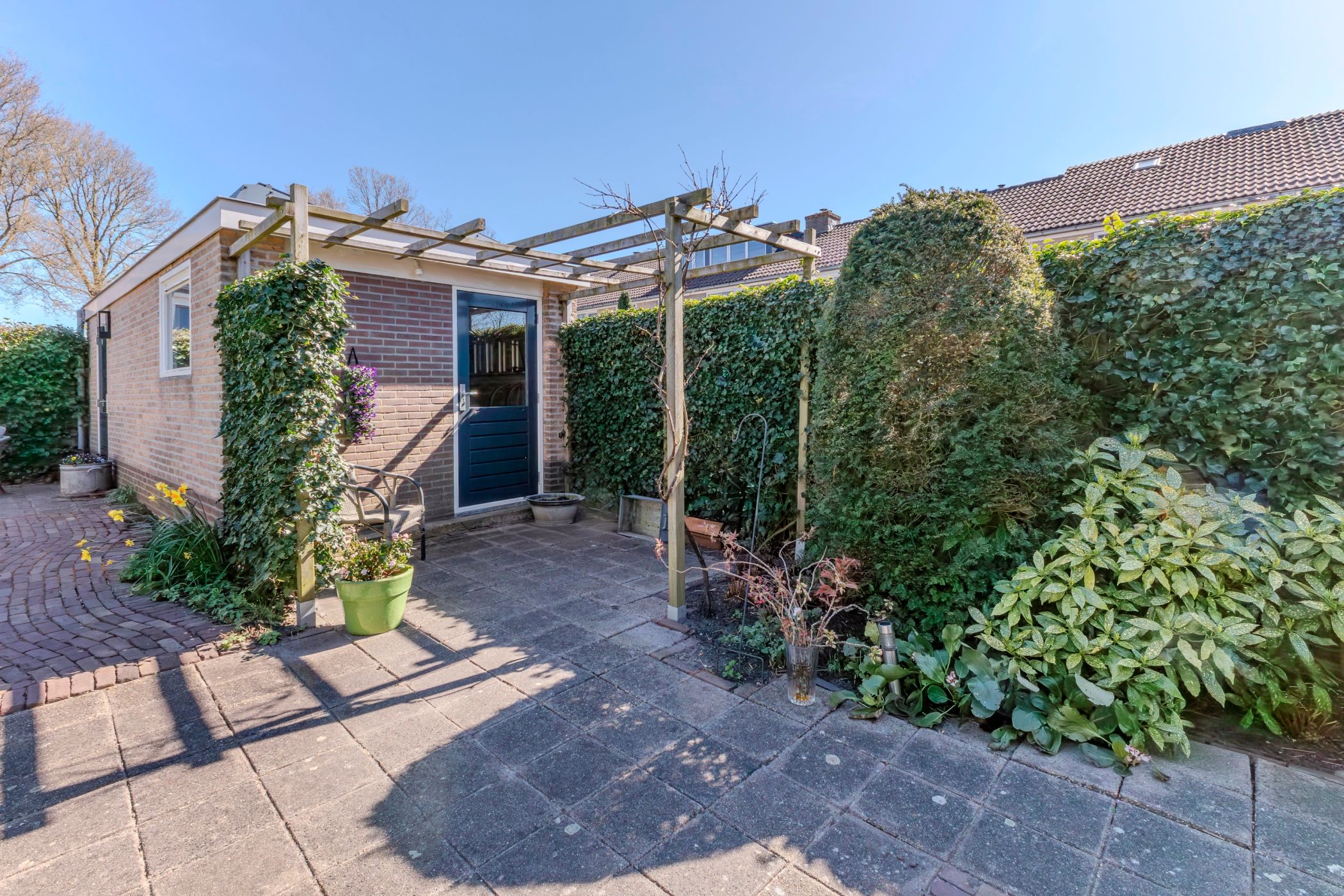 Spacious corner house with deep garden and free view in Heiloo — 27