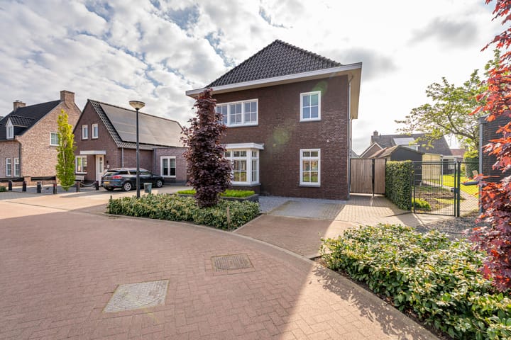 Photo 4 of Pastoor Verstijnenstraat 5