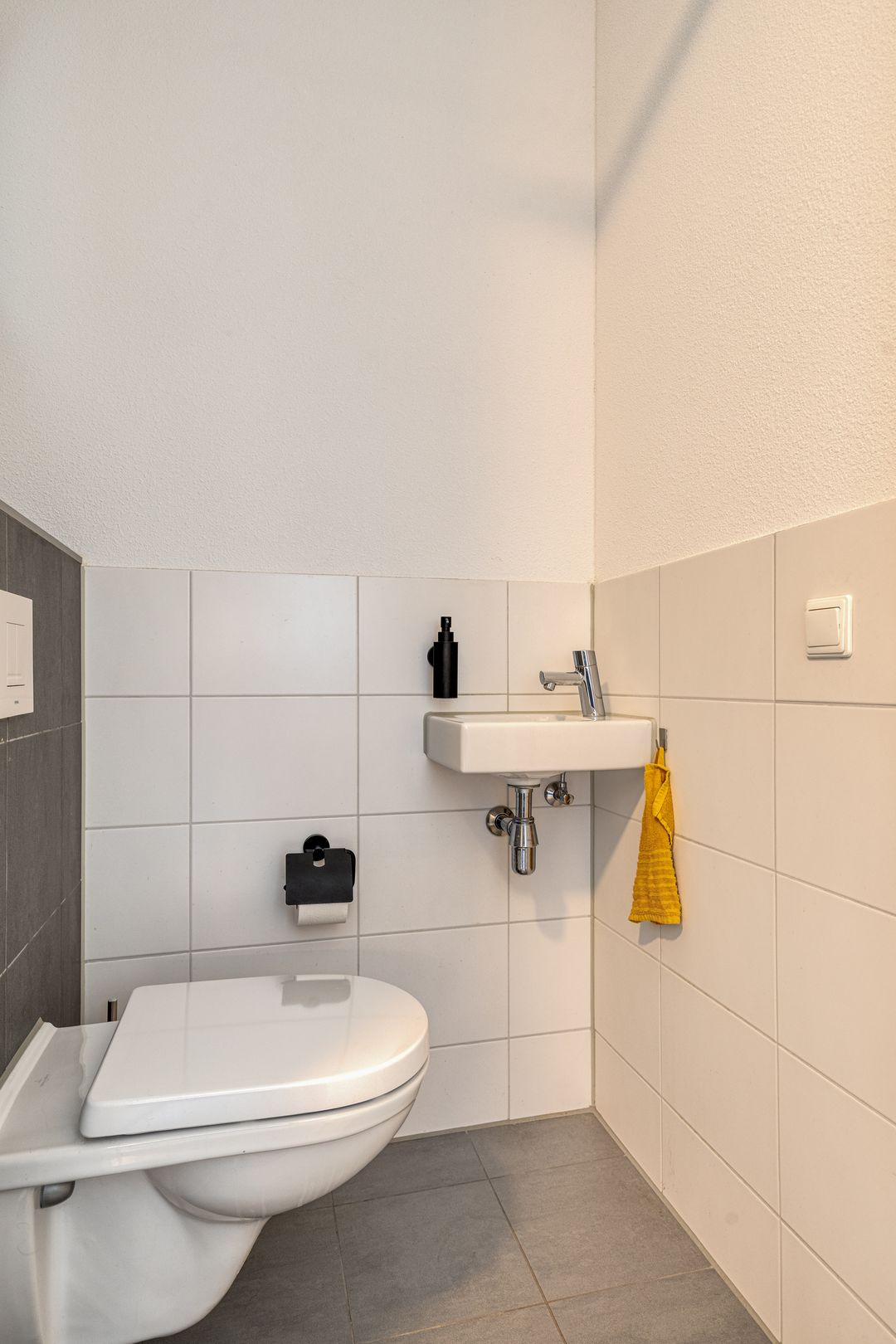 Foto 13 van Pioenstraat 194