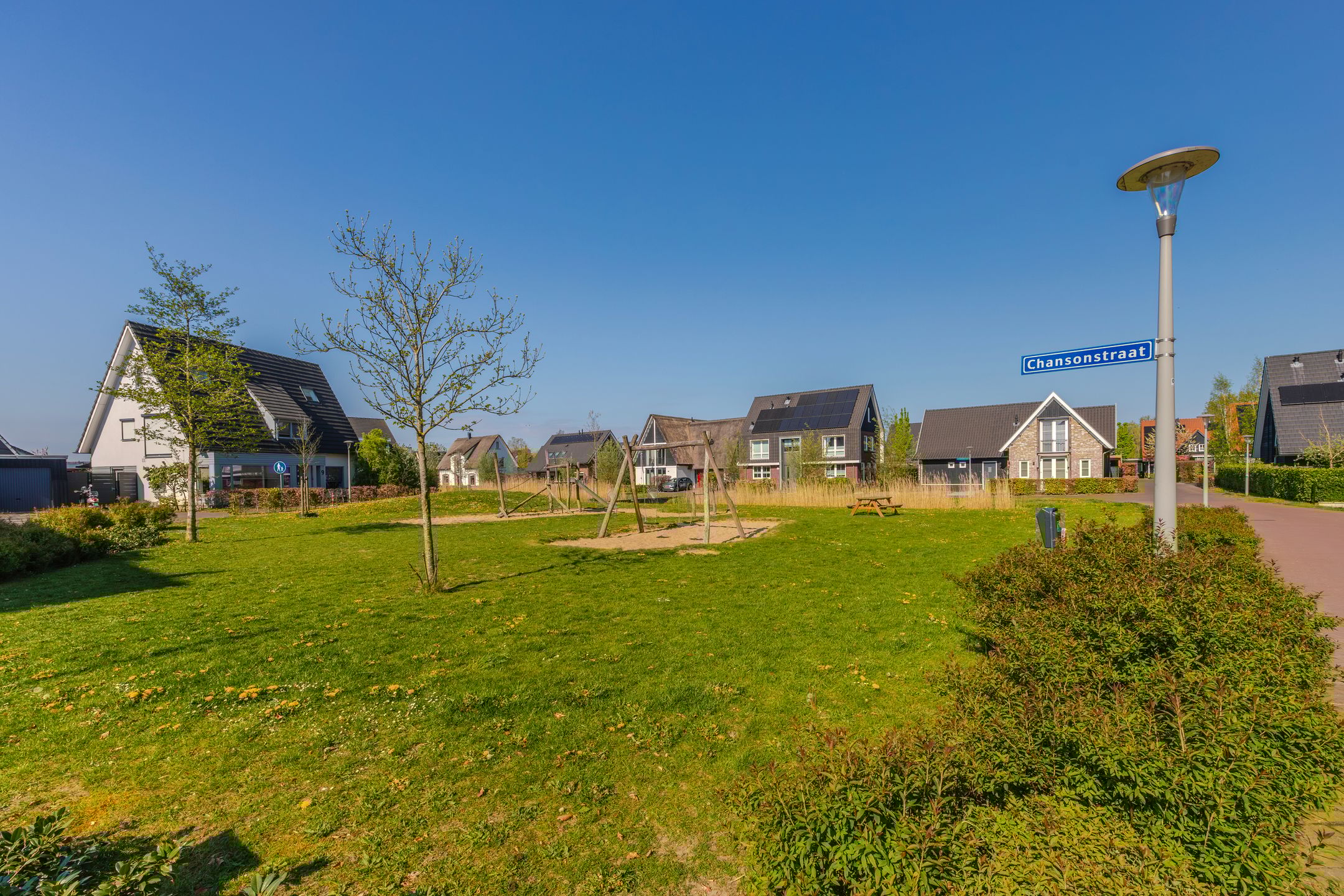 Foto 42 van Cantatestraat 8