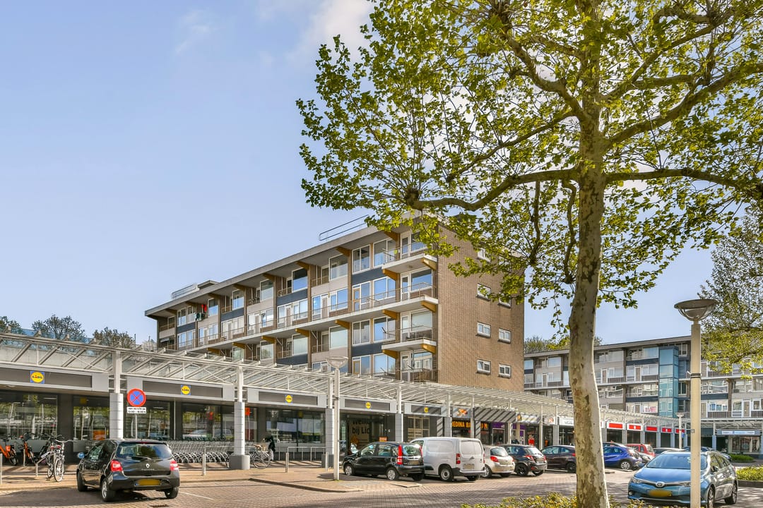 Photo 1 of Van Oldenbarneveltplein 44