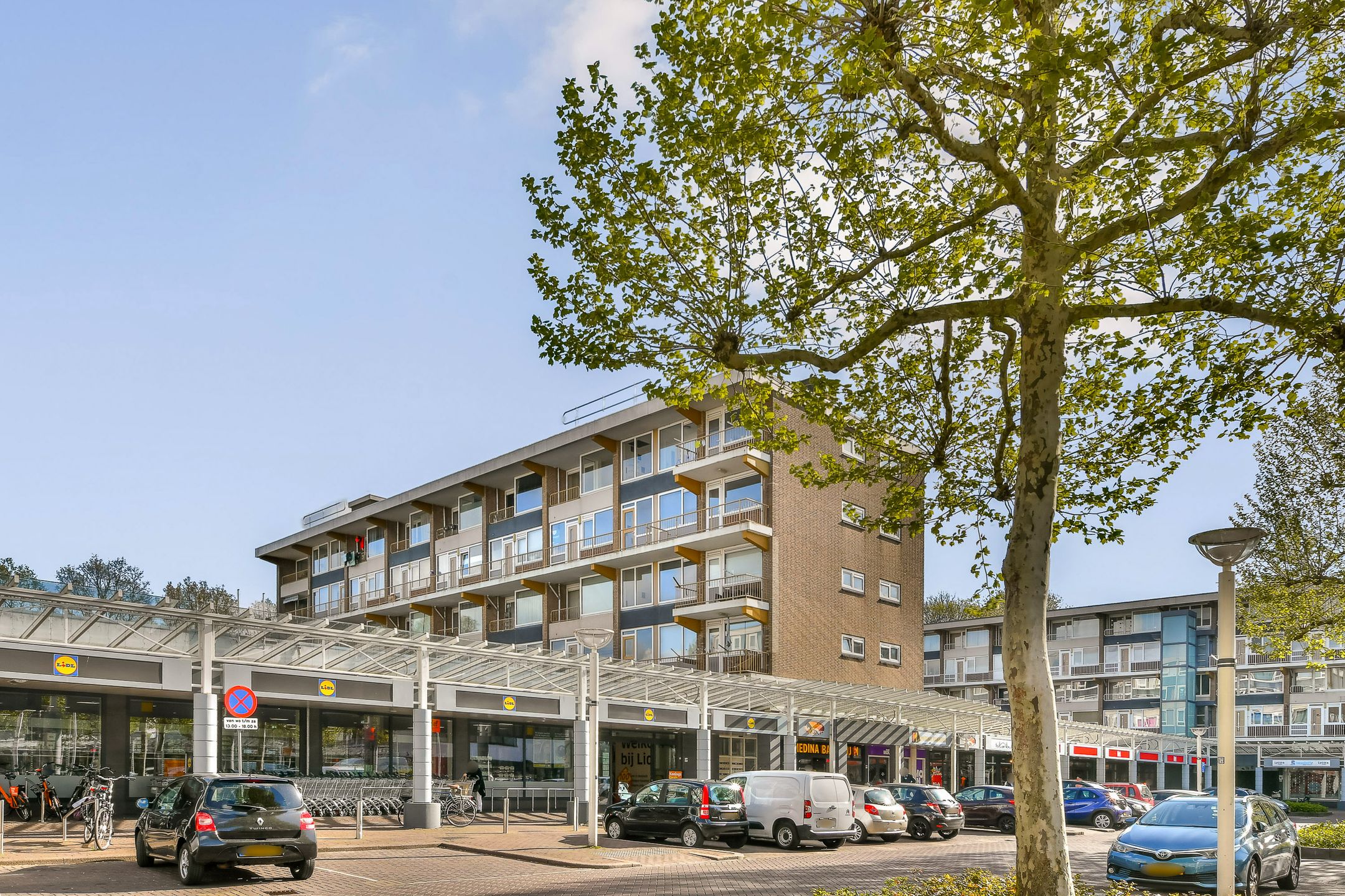 Van Oldenbarneveltplein 44 