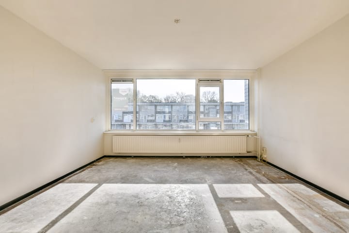 Appartement te koop: Van Oldenbarneveltplein 44, Dordrecht
