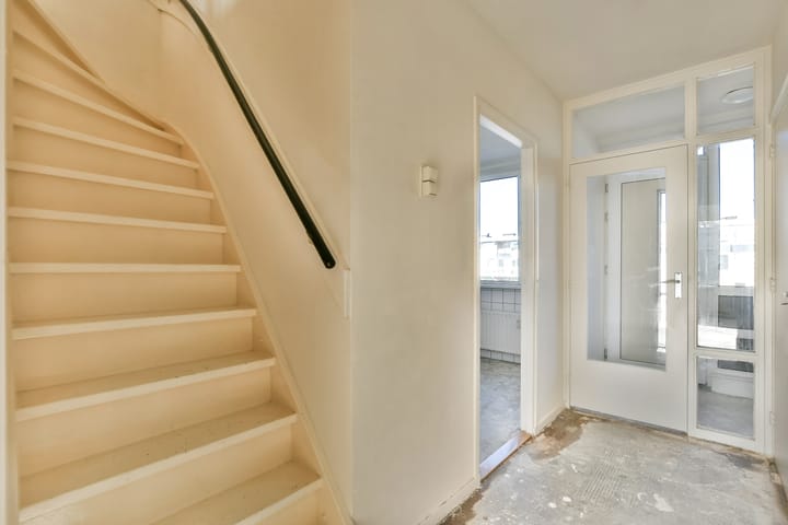 Appartement te koop: Van Oldenbarneveltplein 44, Dordrecht