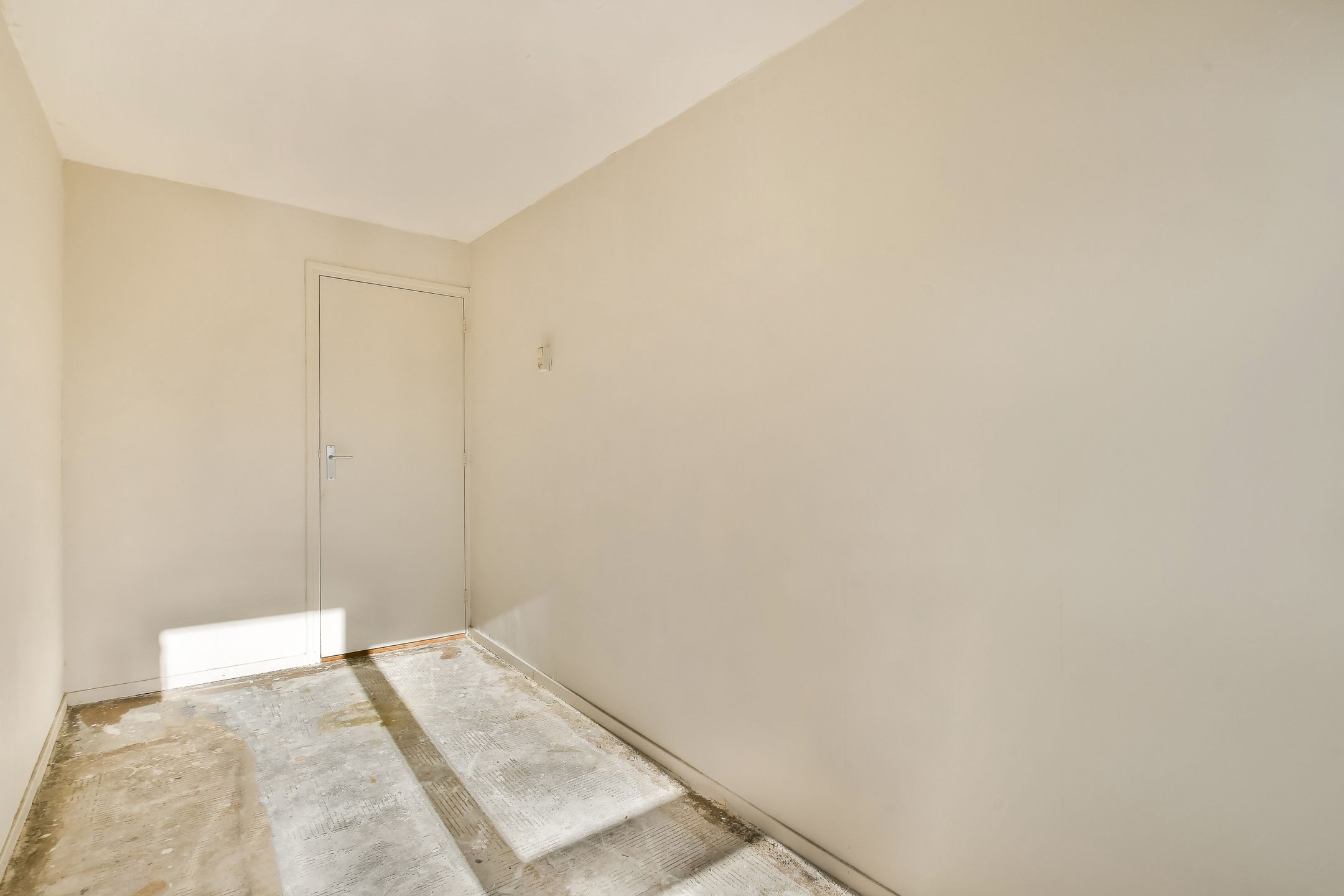 Photo 15 of Van Oldenbarneveltplein 44