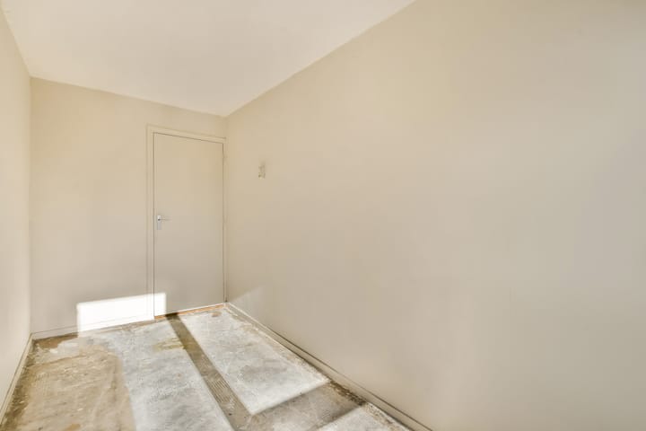 Appartement te koop: Van Oldenbarneveltplein 44, Dordrecht