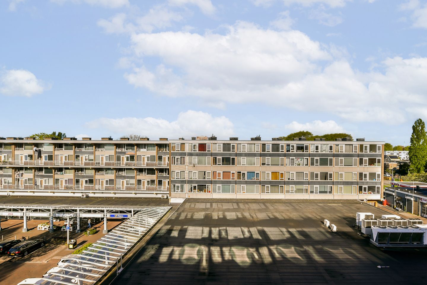 Photo 19 of Van Oldenbarneveltplein 44