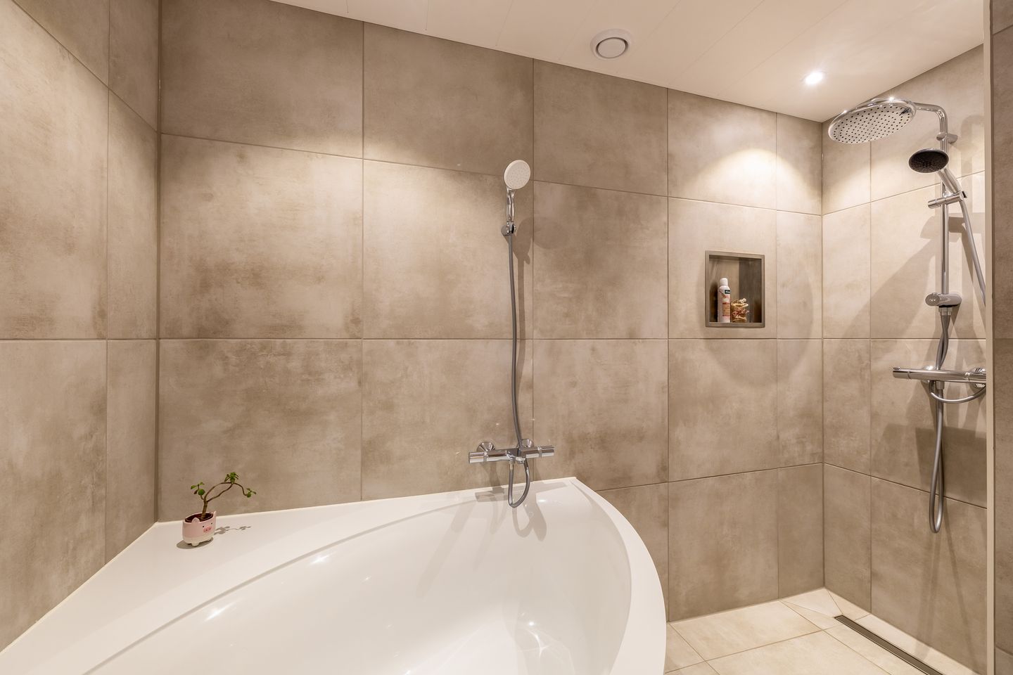 Foto 20 van Revalmeen 8