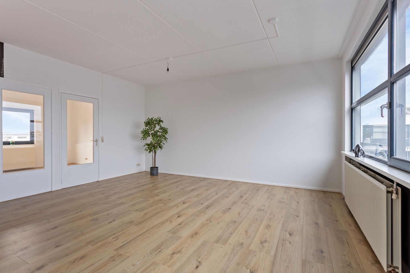 Bekijk foto 4 van Wateringweg 105