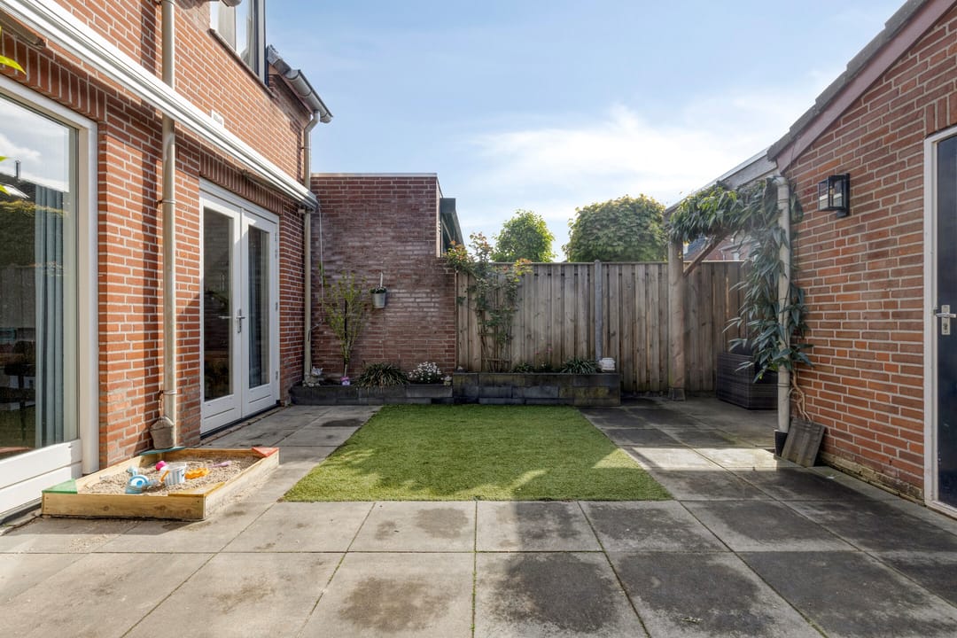 Foto 22 van van Myrlaerstraat 13