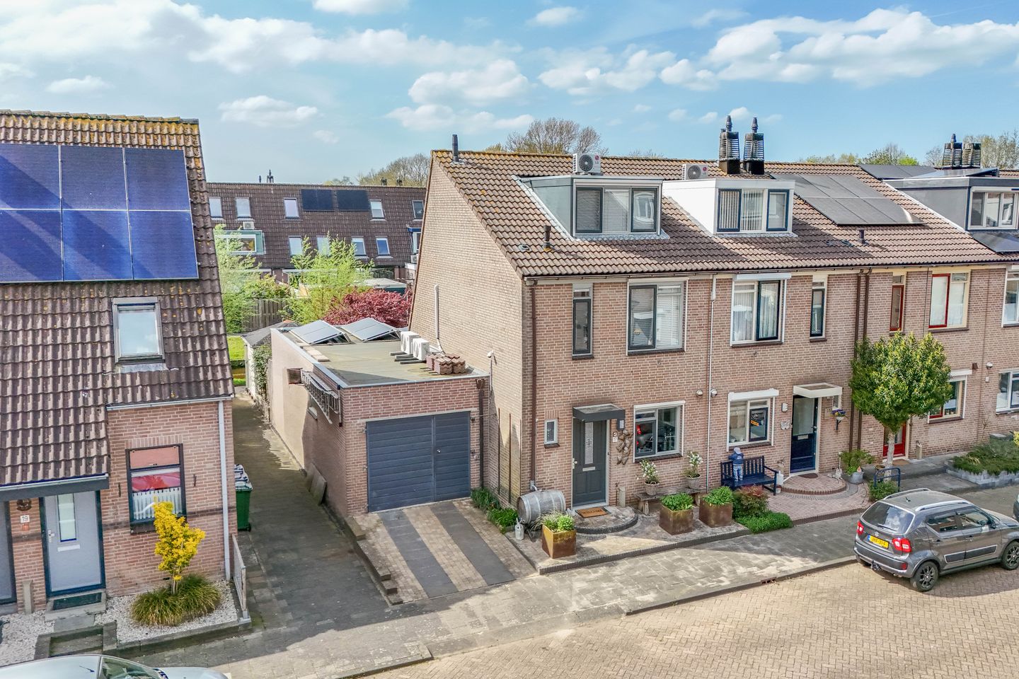 Photo 40 of Klaproos 17