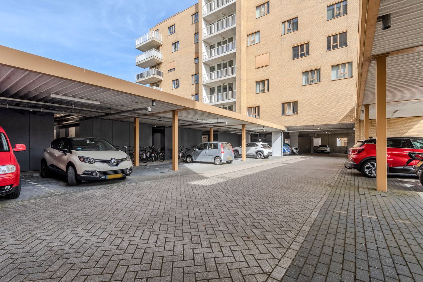 Foto 35 van Bremenstraat 231