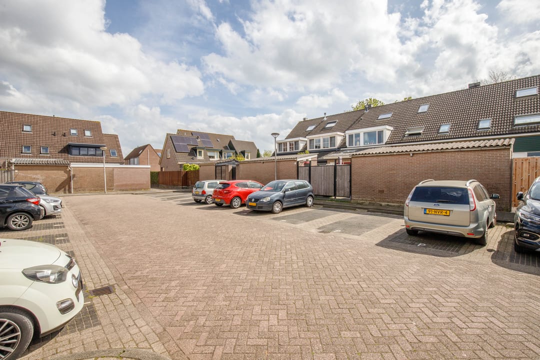 Photo 38 of Klaproos 17