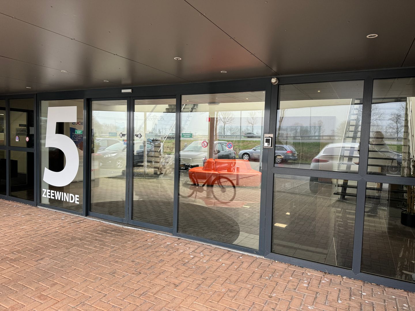 Bekijk foto 3 van Zeewinde 5-9