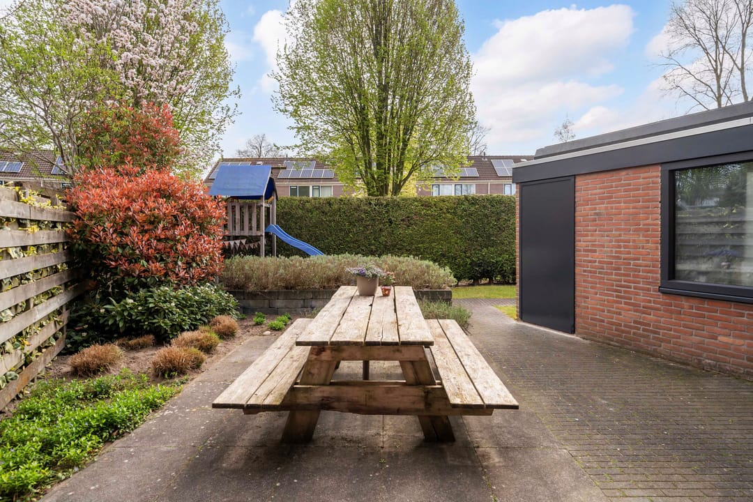 Foto 28 van Weverslaan 15