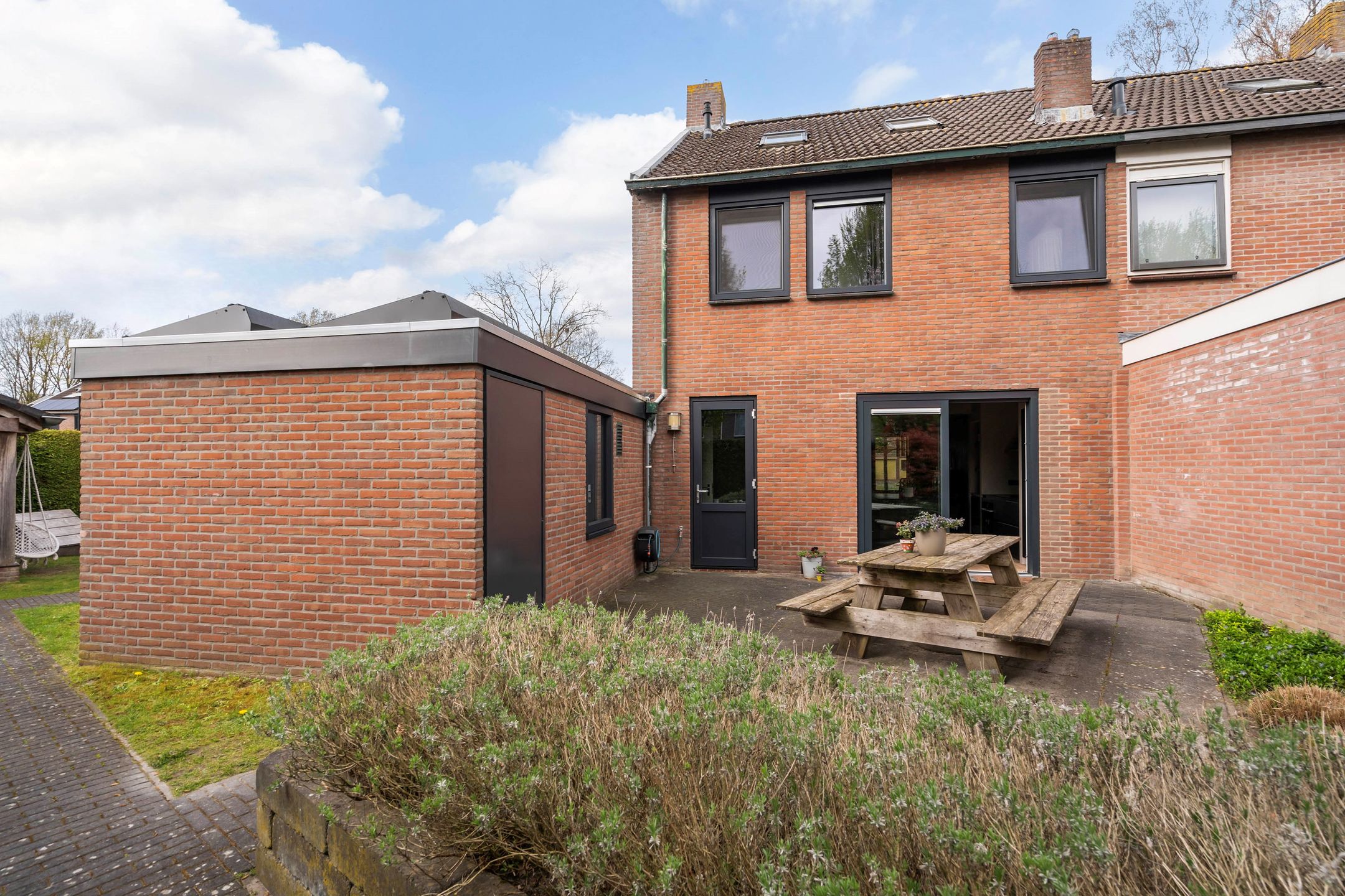 Foto 30 van Weverslaan 15